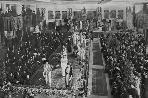 19th century fashion , First fashion week, new york fashion week, History of Fashion Week