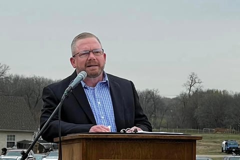 Andrew speaking at the Eagle Oak Retreat, Warrior PATHH, Grand Opening.