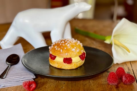 Tropezienne ispahan framboise rose litchi
