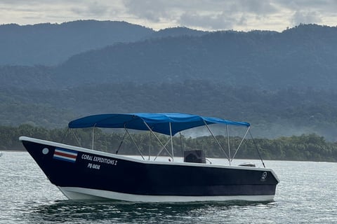 Boat Coral Expeditions Costa Rica