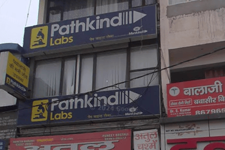 An image showing the facade of Pathkind Labs in Karnal