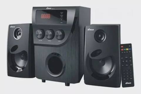 Mini System Xtrad XDG-13 preto com bluetooth 20W de potência - 127/220V