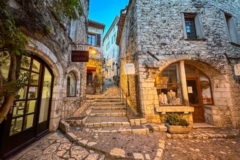 Saint Paul de Vence stone village little streets