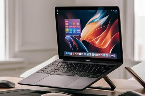 laptop display