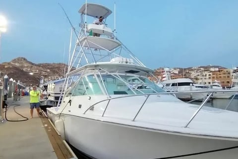 yate-pesca-cabo-express-35-front