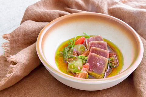 tataki de atún rojo Balfegó ponzu cherries fusión japonesa showcooking japonés