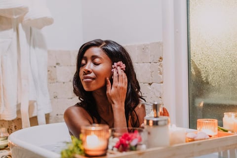 Photo by RDNE Stock project: https://www.pexels.com/photo/healthy-nature-fashion-love-6724588/