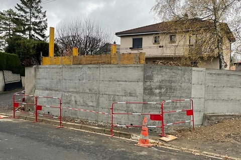 Mur de soutènement à Billom