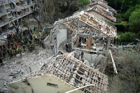 destruction in Tel Aviv due Iranian missiles