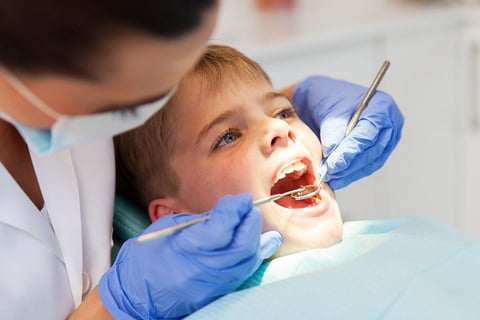 trẻ niềng răng độ tuổi nào