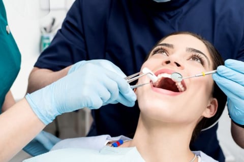 thăm khám định kỳ ở nha khoa