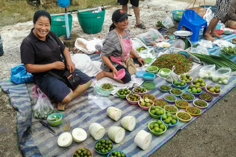 ตลาดนัด ฝนทอง (Talat Nat Fontok), Chumphon 