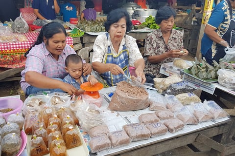 ตลาดนัด ฝนทอง (Talat Nat Fontok), Chumphon 