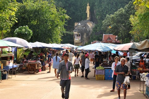 marché du Wat Tham SIng
