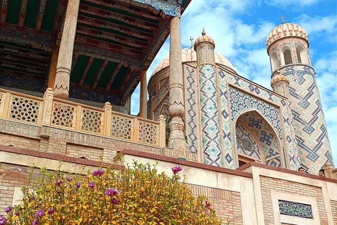 Mausoleo e Moschea a Samarkand in Uzbekistan