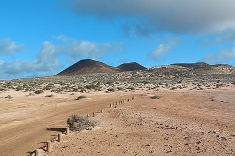 Paesaggio vulcanico sull'isola di La Graciosa a Lanzarote