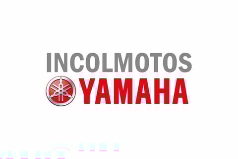 a yamaha motorcycle with the words, incomphotos y motoos