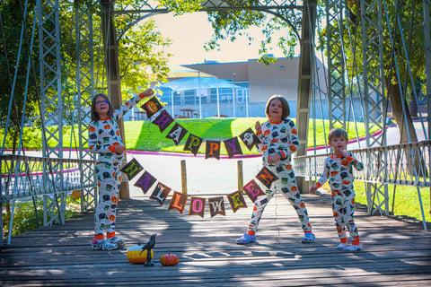 family kids matching outfits Halloween fall holiday photography near Euless, TX