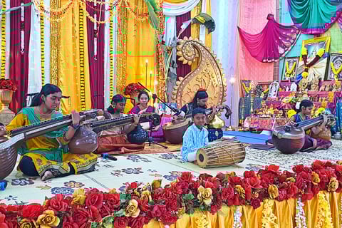 sjkt sangeetham performance on veenai and mridangam