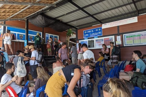 Immigration at Pattaya Beach in Koh Lipe