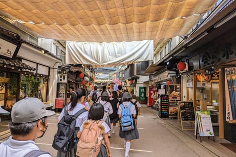Omotesando Shopping Street in Miyajima