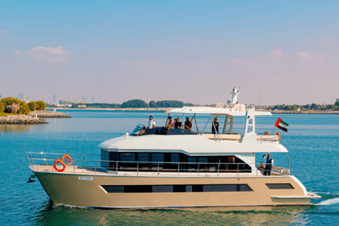 Dubai luxury yacht tours