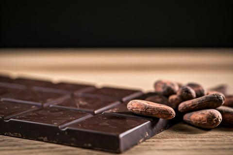 Socola đen nguyên chất được sử dụng làm nguyên liệu của tiệm sô cô la Nha Trang