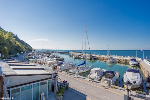 Porto Vallugola, escursioni in mare