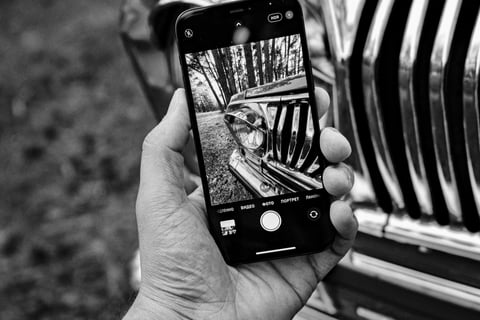 iPhone displaying a sharp photo, showcasing expert camera repair for clear shots in Marquette, MI