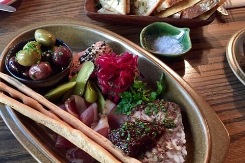 Cazador, Auckland