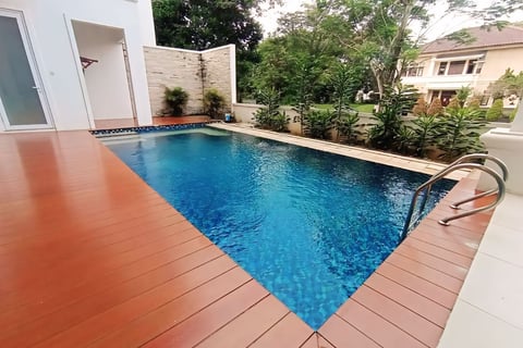 Kolam renang garapan dayanapool yang berkualitas dan bergaransi