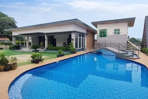 Kolam renang minimalis yang di buat dayanapool