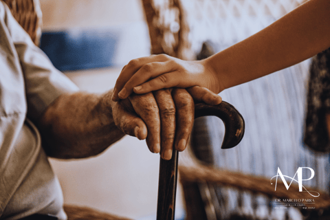 Médico Apresenta o Ciclo de Vida Terceira Idade