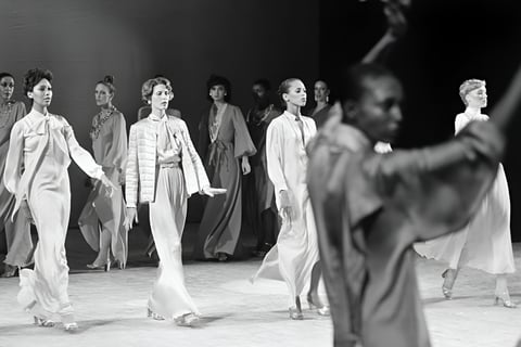 90s fashion, Paris fashion week, Fashion week, History of Fashion Week, First fashion week