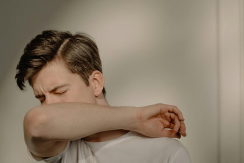 do cavities cause bad breath