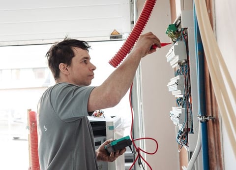 Elektricien met spoed