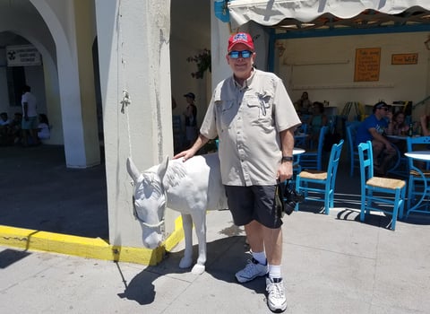 The Pirate found a friend on Santorini Island in Italy