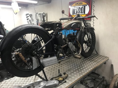 restauration moto ancienne terrot 250 osc