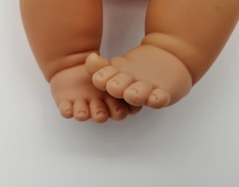 Minikane dolls feet
