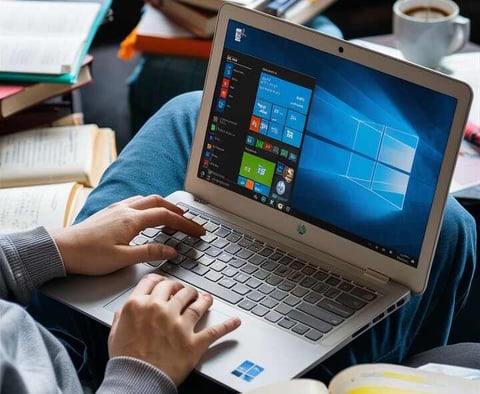 student using windows laptop