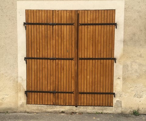 Volets battants fait par Laroux Menuiserie