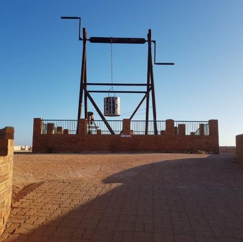The Big Winch: Coober Pedy