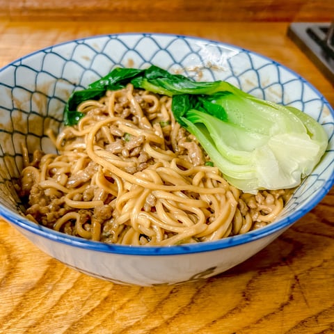 Dan Dan Noodles | © Cookingwiththehamster