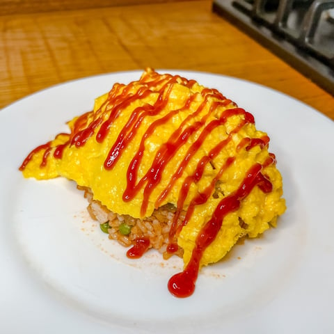 Omurice | © Cookingwiththehamster