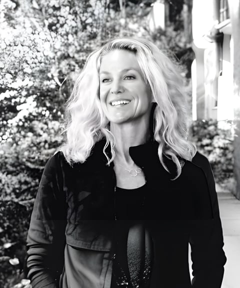 betsy martell black and white headshots new sky life
