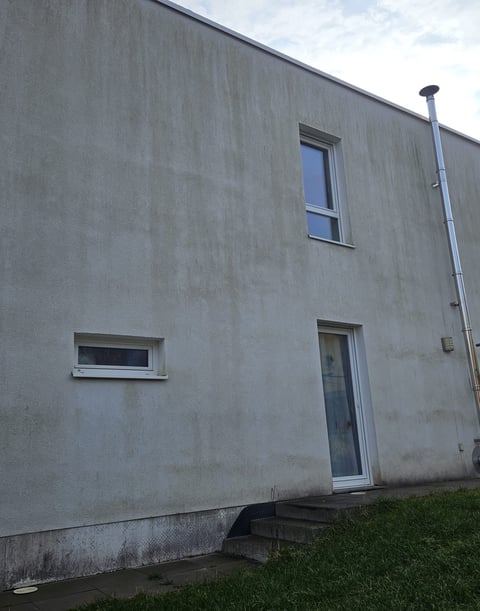 des façades non traitée