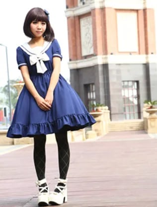 Sailor Lolita | © Cookingwiththehamster