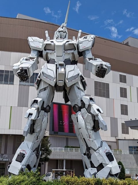 Unicorn Gundam in Odaiba Daiba Tokyo