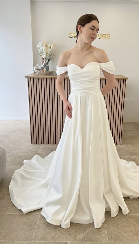 ROBE DE MARIÉE EN SATIN 