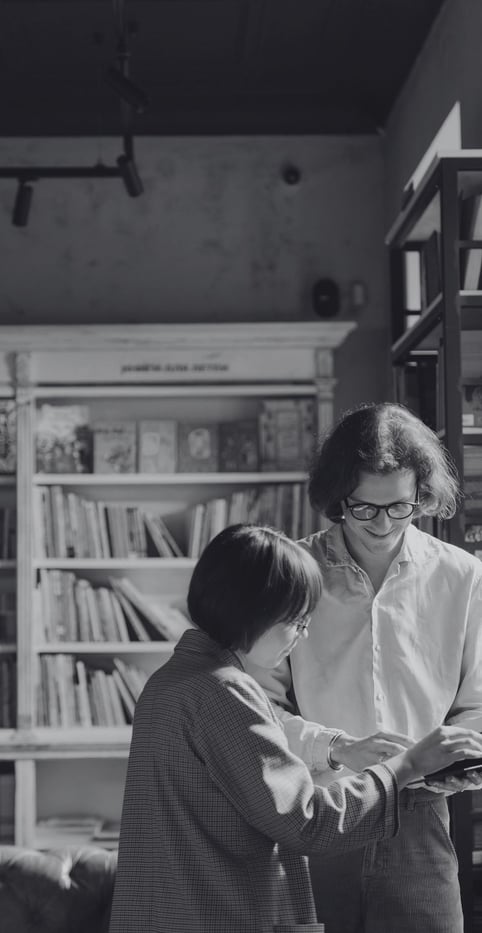 Authentic connection forming as a couple shares their love of books